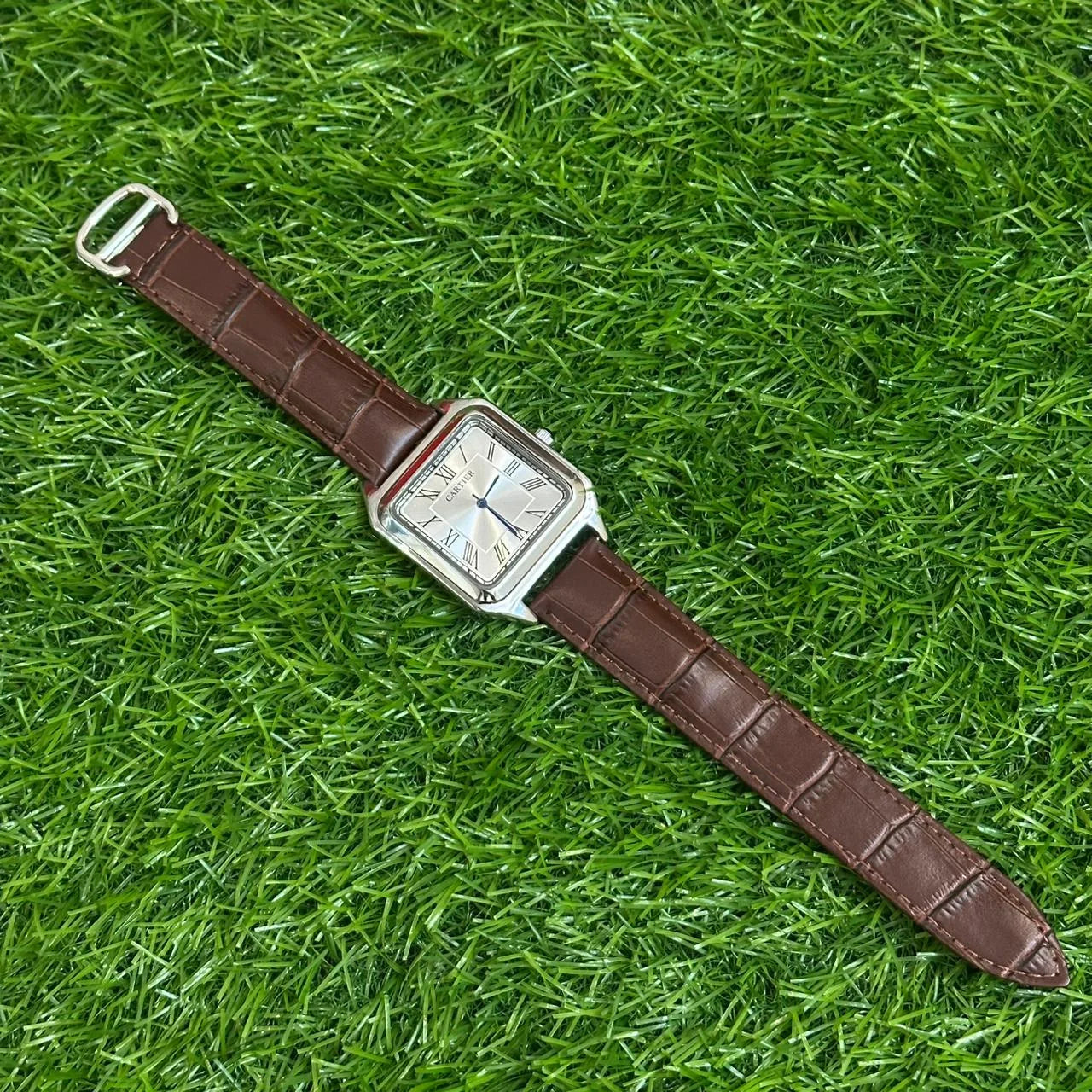Aero Classic Silver– Leather Strap Men's Watch